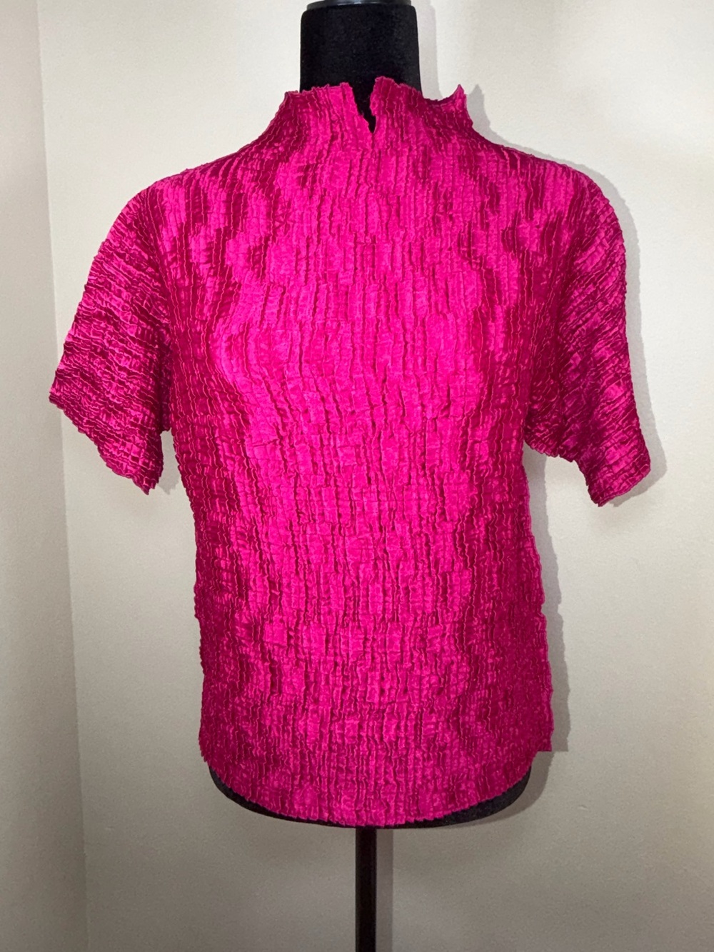 Vintage Gantos Popcorn Crinkle Mock Neck Top Neon Pink Retro Stretchy Funky